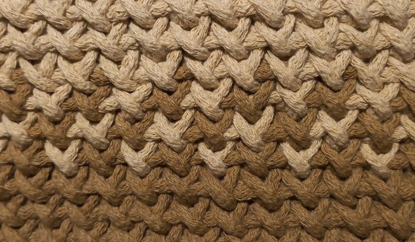 Knitting with braided yarn